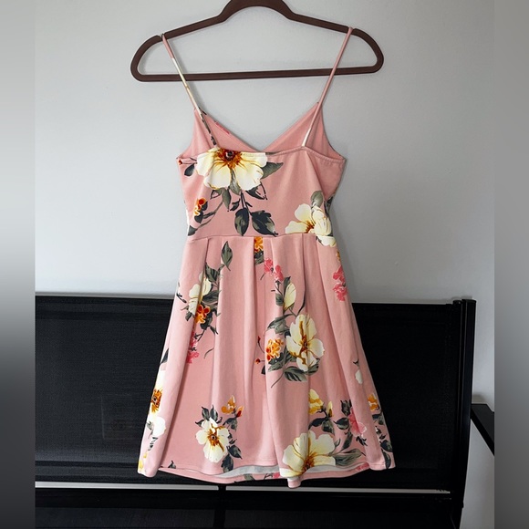 Monteau Los Angeles Floral Pink Spring Dress, Size: Small(S) - Picture 3 of 9